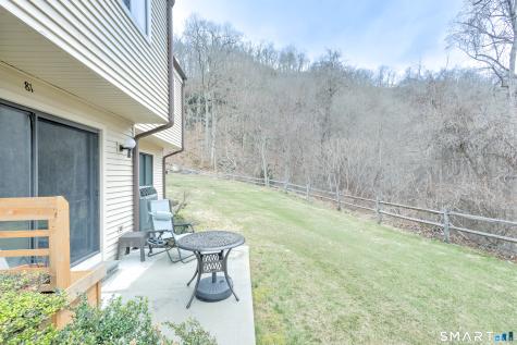 81 Deer Run Bethel CT 06801