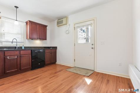 2 Coit Street New London CT 06320