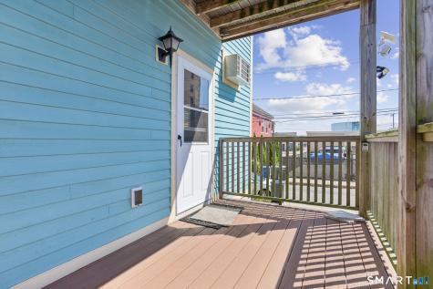 2 Coit Street New London CT 06320