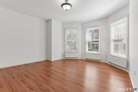 2 Coit Street New London CT 06320