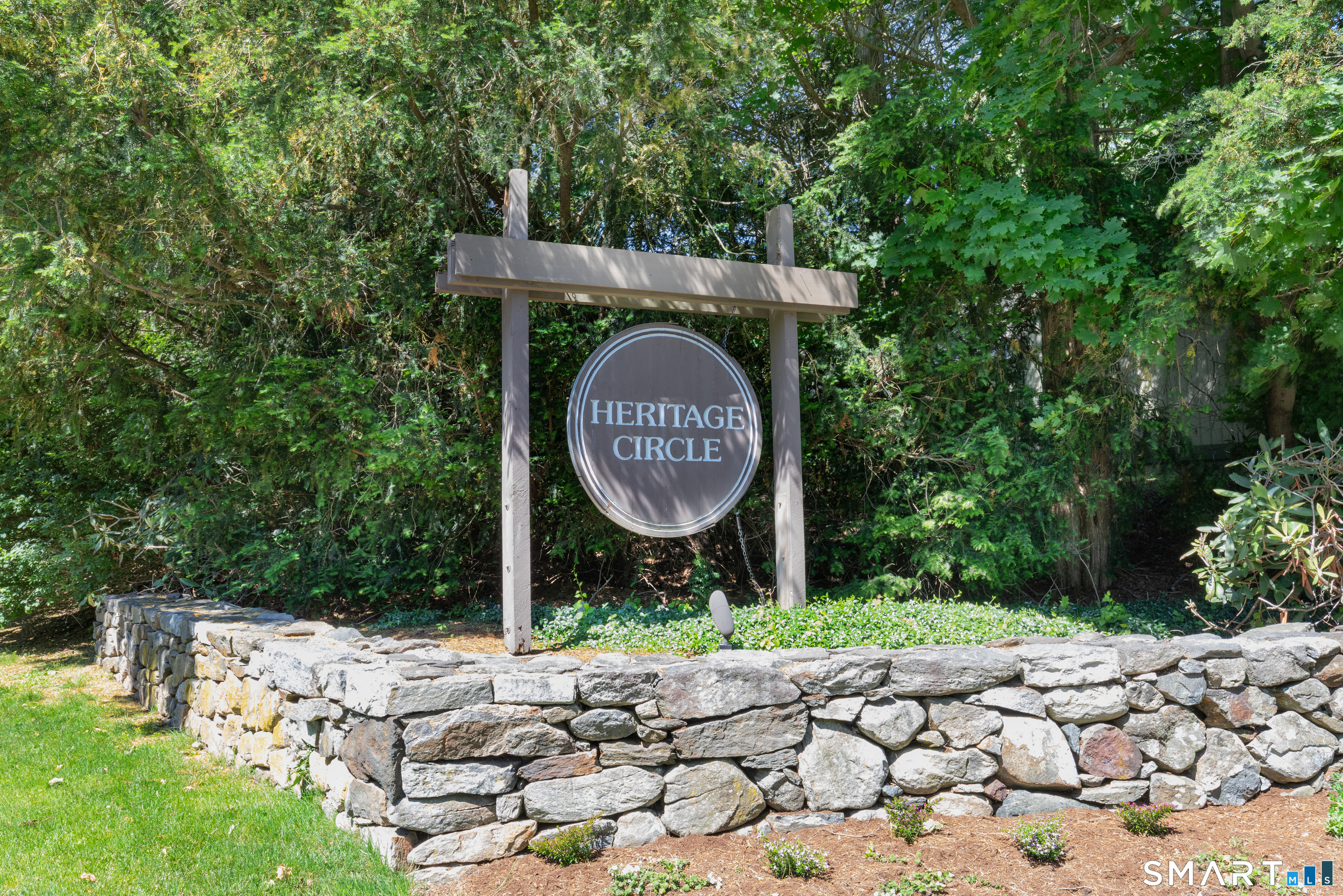 10 Heritage Circle Southbury CT 06488