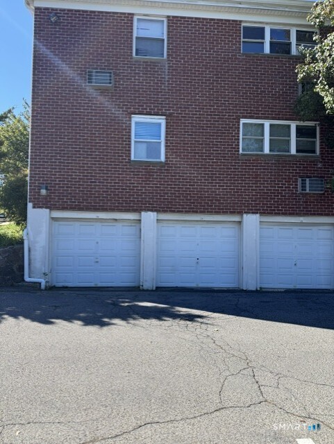 11 Bedford Avenue Norwalk CT 06850