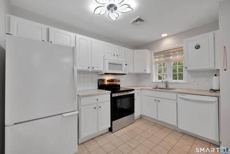 9 Henley Way West Hartford CT 06117