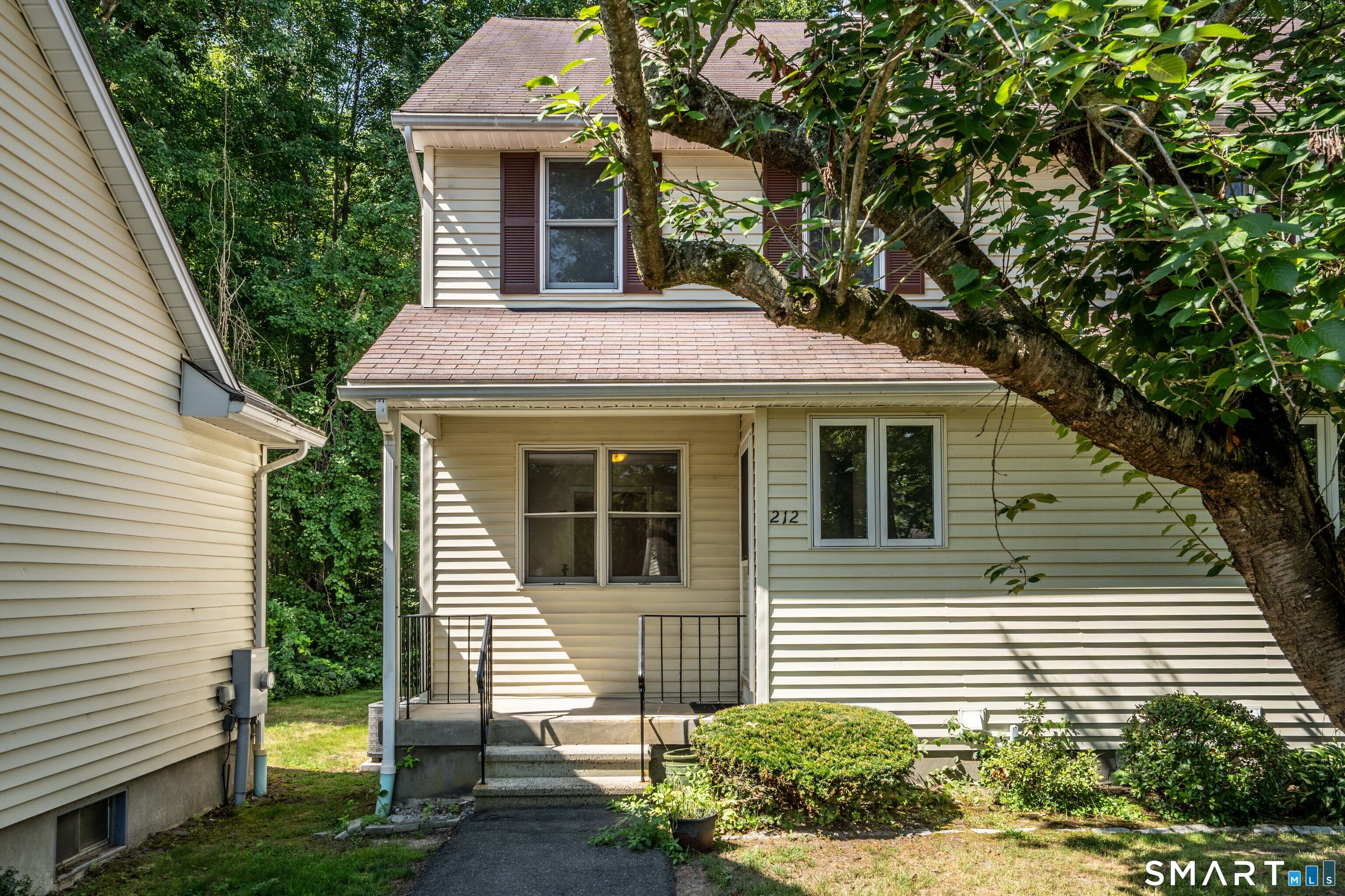 212 Oldefield Farms Road Enfield CT 06082