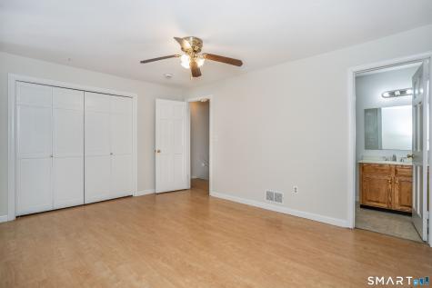 212 Oldefield Farms Road Enfield CT 06082