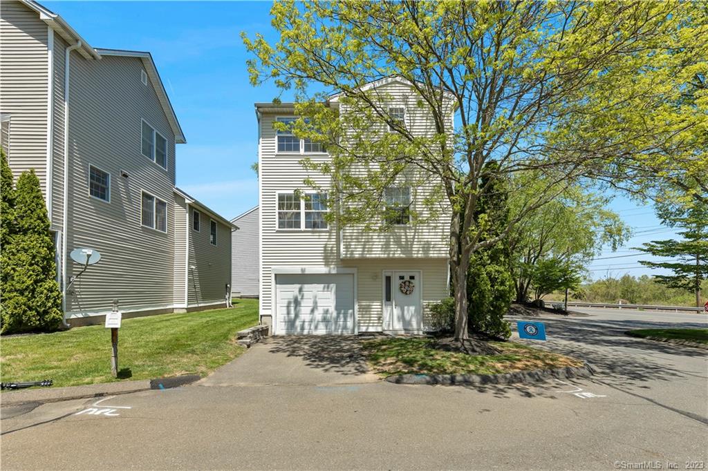 2390 State Street Hamden CT 06517