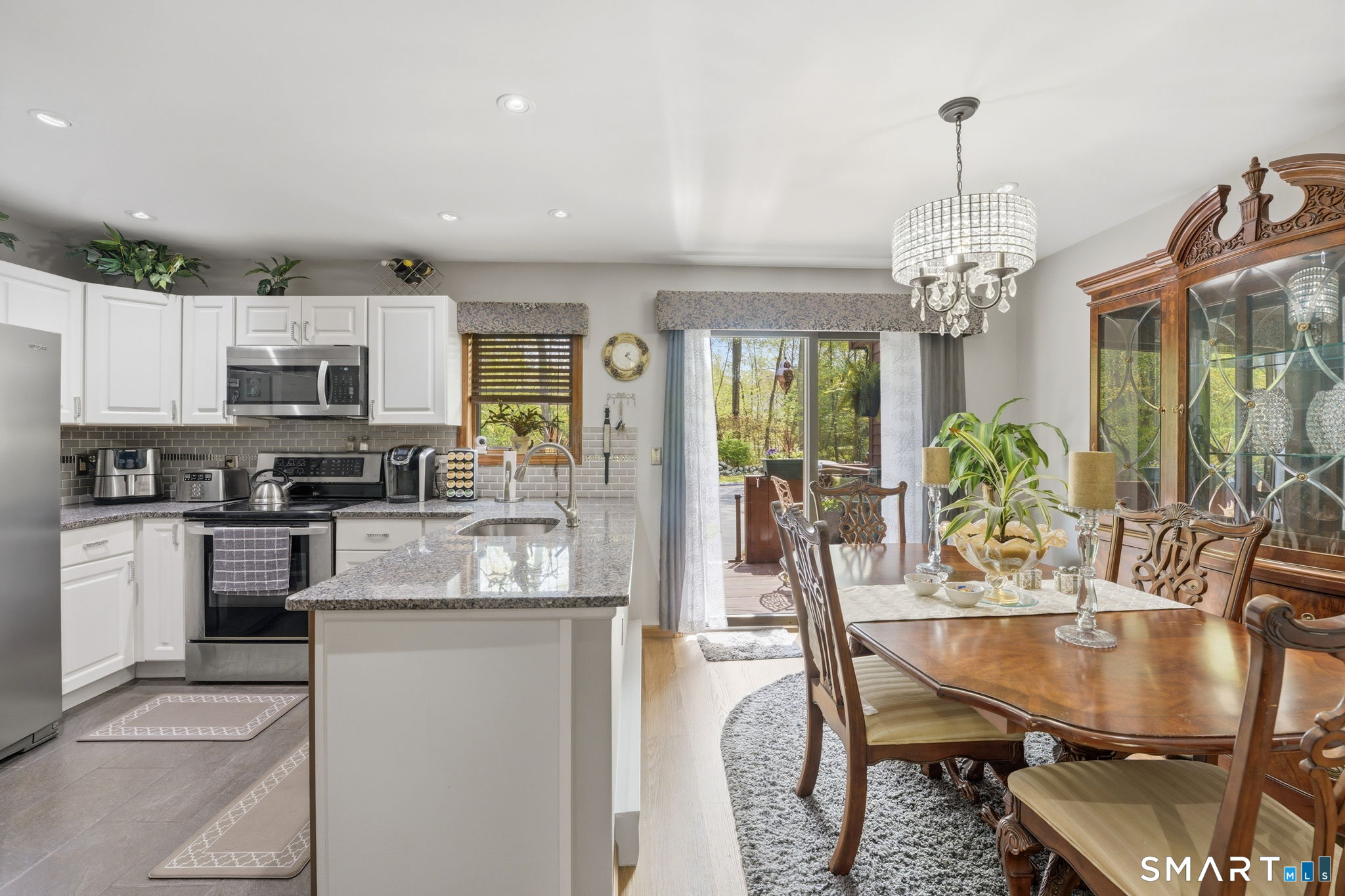 348 Boston Post Road Waterford CT 06385