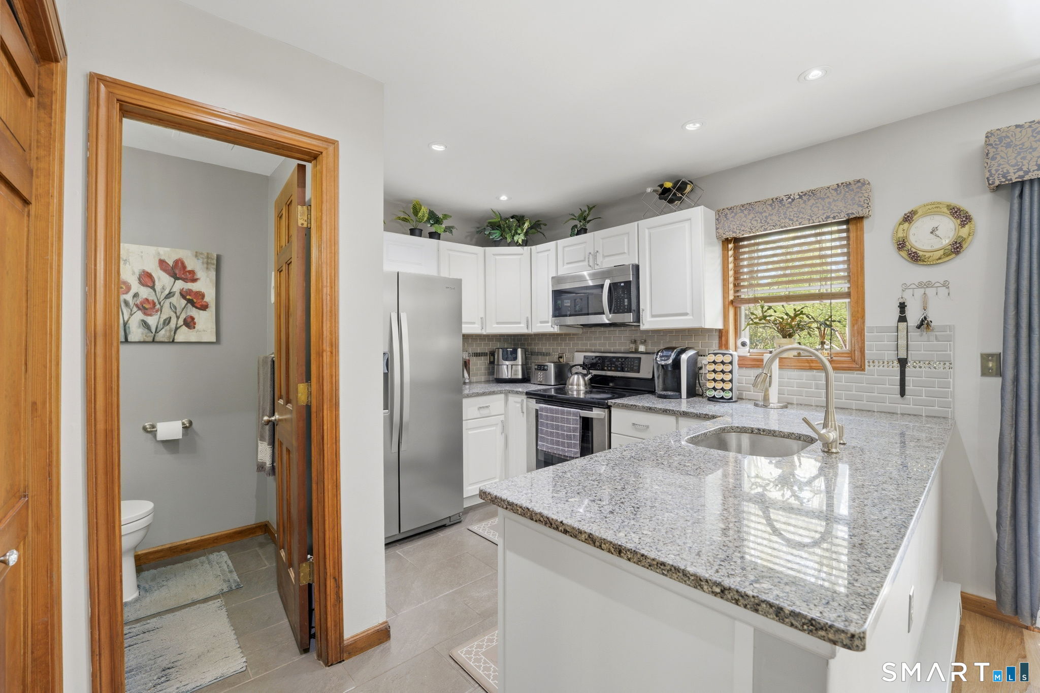 348 Boston Post Road Waterford CT 06385