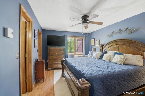 348 Boston Post Road Waterford CT 06385