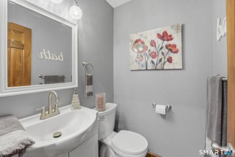 348 Boston Post Road Waterford CT 06385