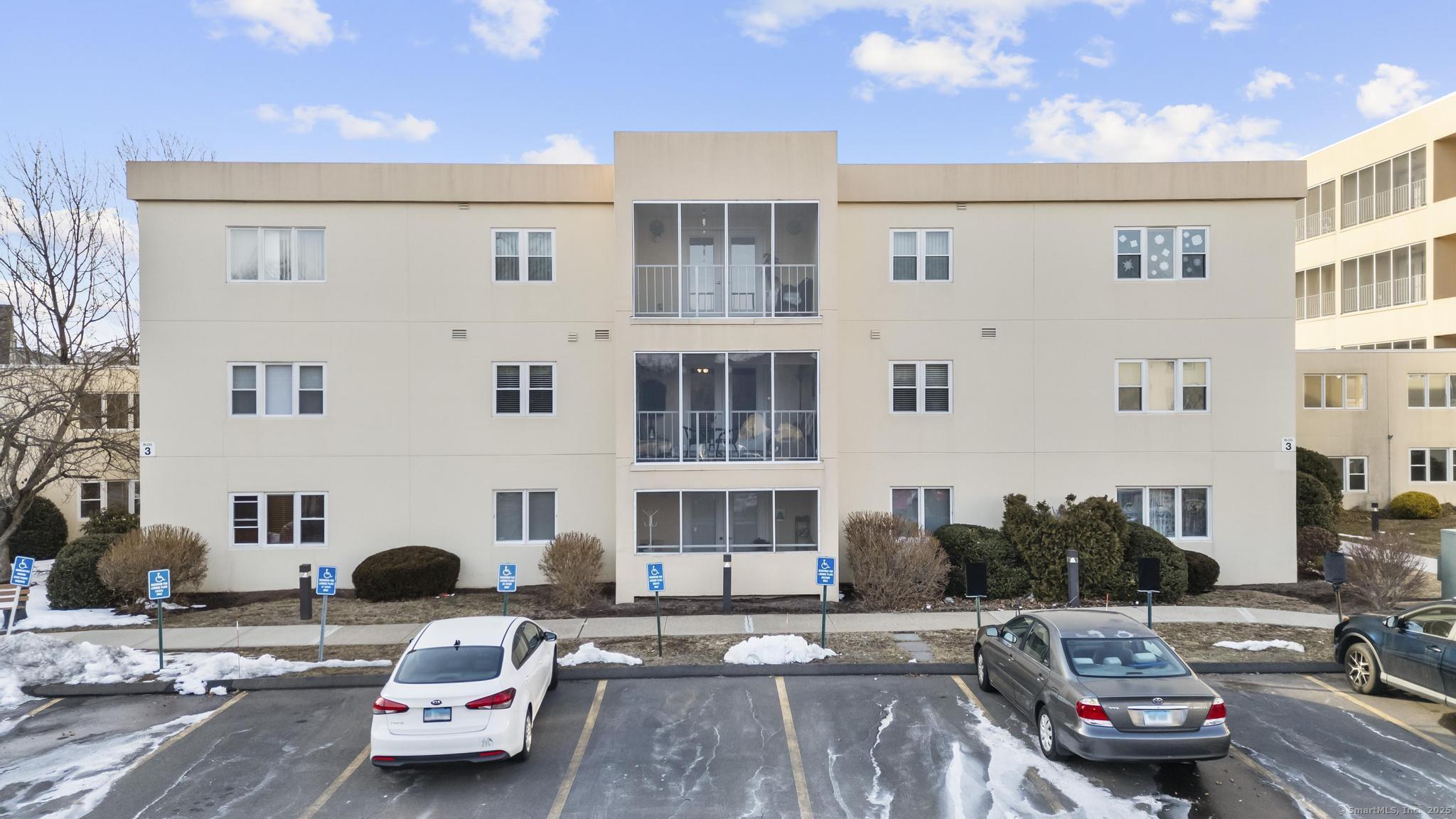 75 Washington Avenue Hamden CT 06518