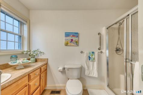 18 Compass Court East Lyme CT 06357