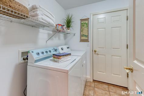 18 Compass Court East Lyme CT 06357