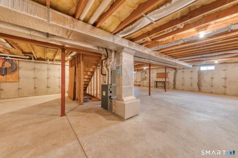 18 Compass Court East Lyme CT 06357