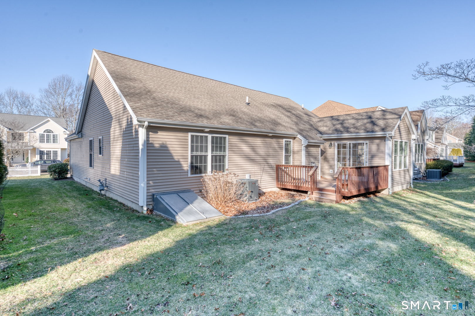 18 Compass Court East Lyme CT 06357