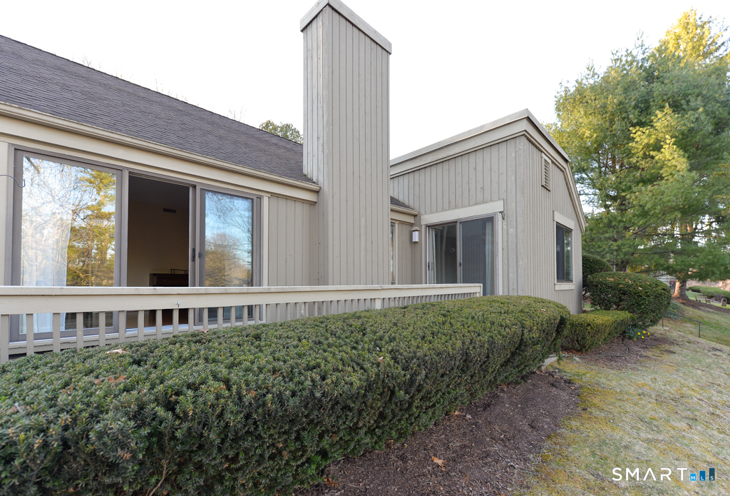 16 Heritage Village Southbury CT 06488