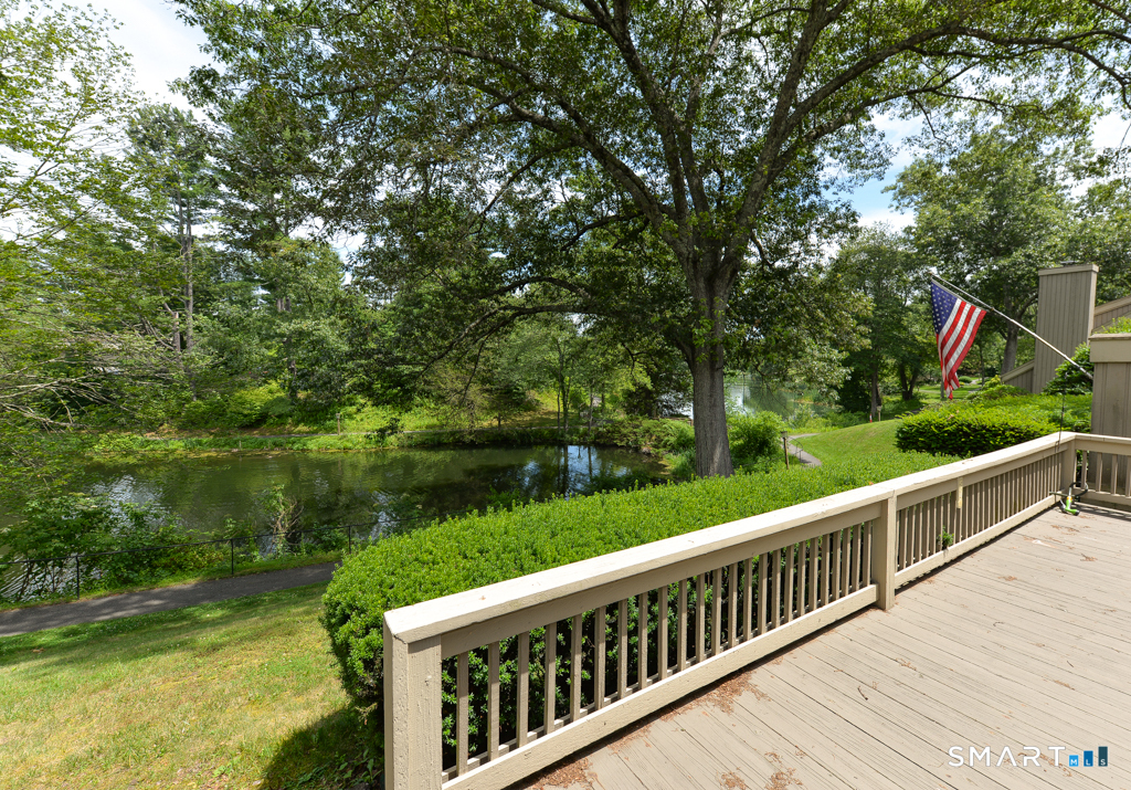16 Heritage Village Southbury CT 06488
