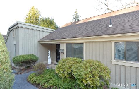 16 Heritage Village Southbury CT 06488