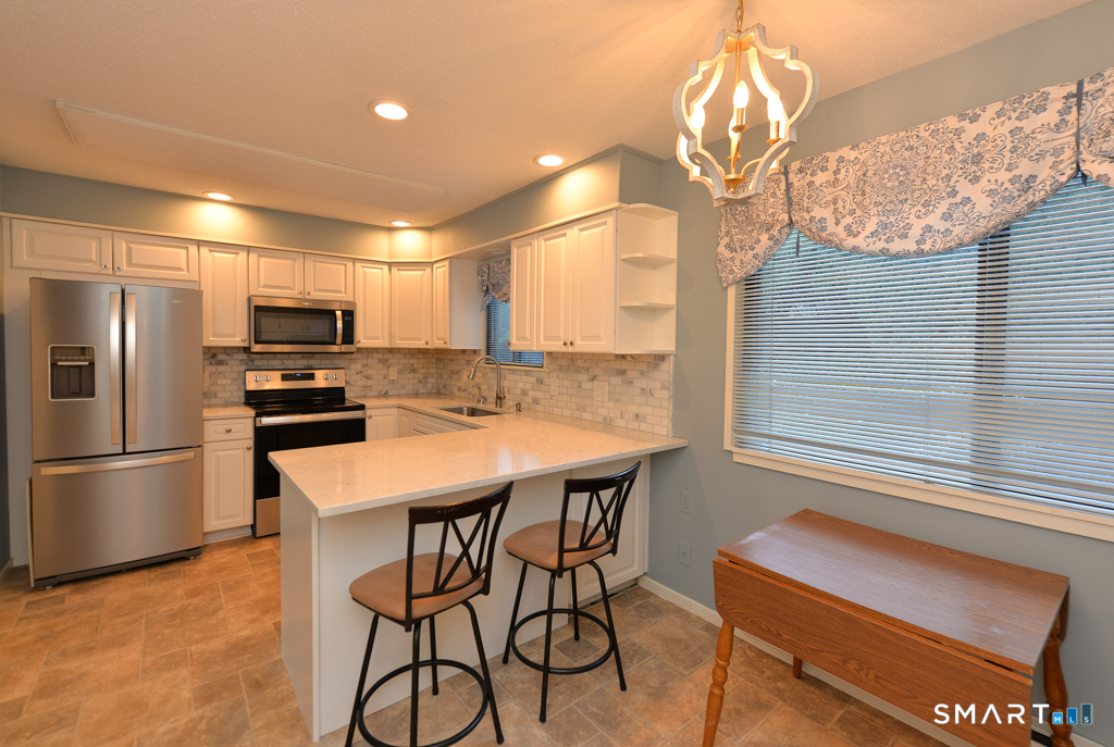 16 Heritage Village Southbury CT 06488