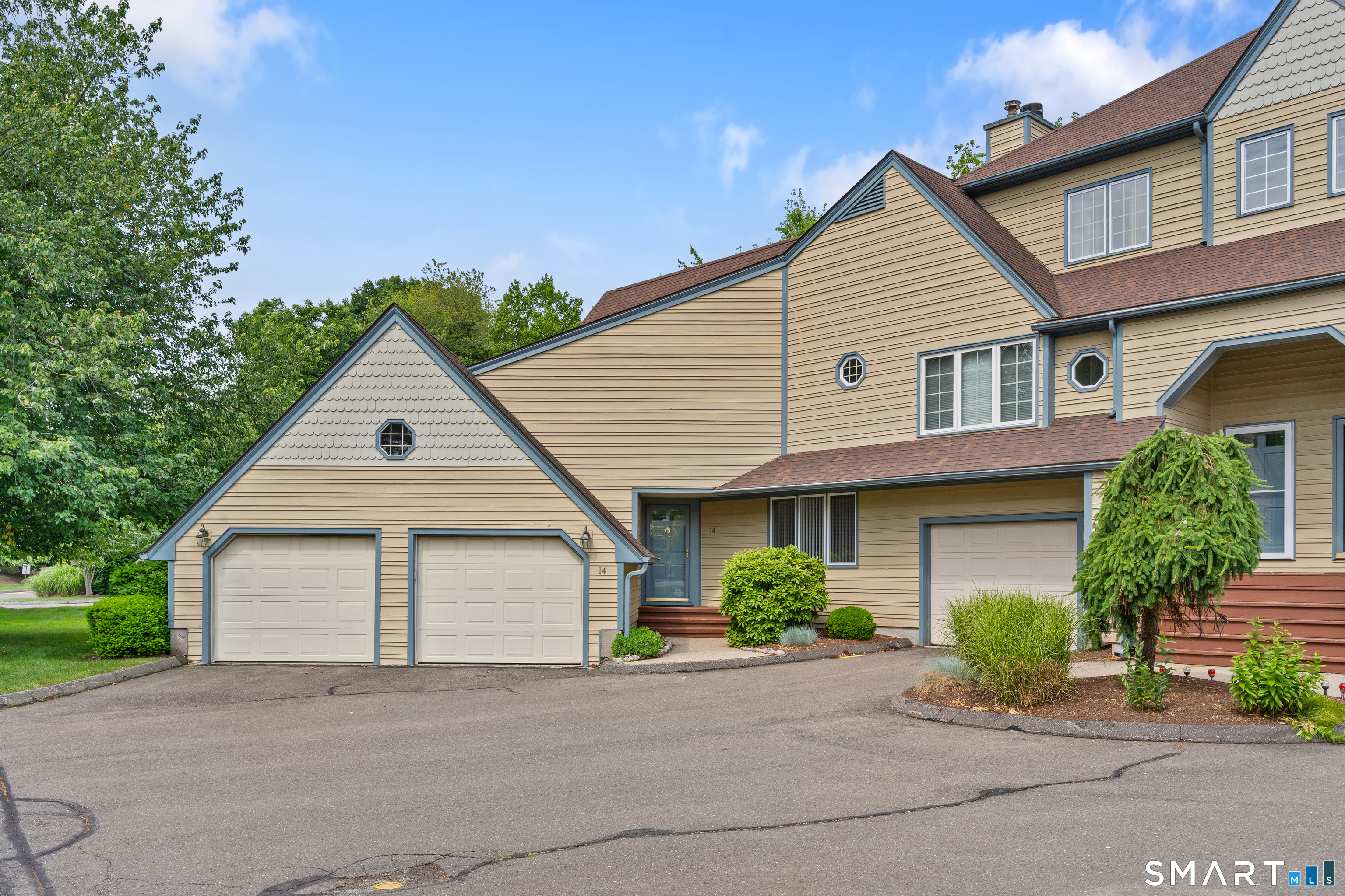 14 L Hermitage Drive Shelton CT 06484