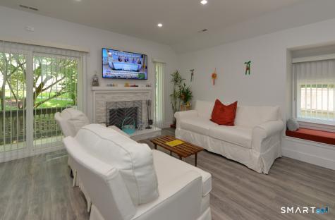 1016 Heritage Village Southbury CT 06488