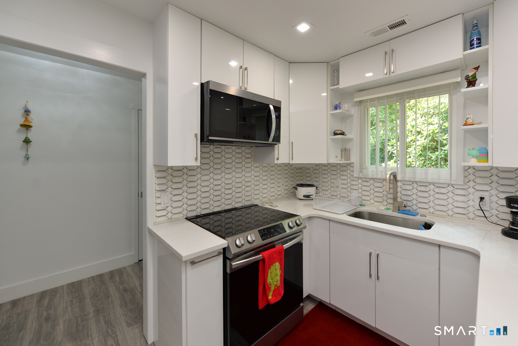 1016 Heritage Village Southbury CT 06488