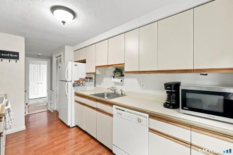 4 Clubhouse Drive Cromwell CT 06416
