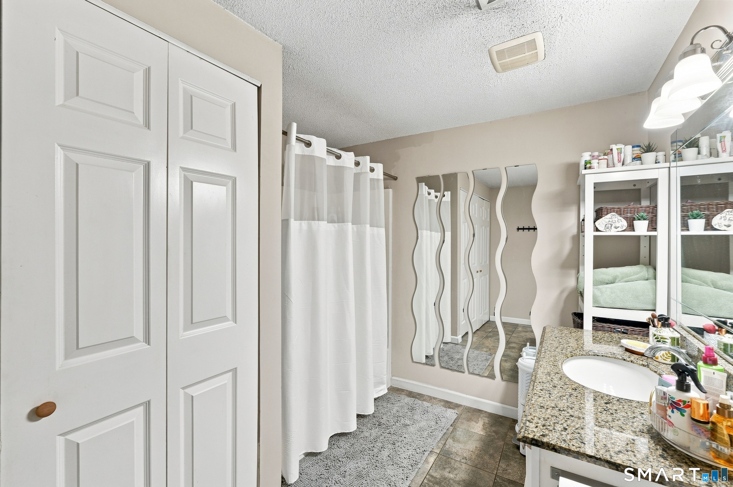4 Clubhouse Drive Cromwell CT 06416