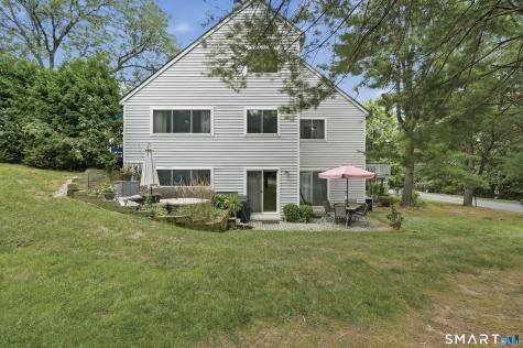 4 Clubhouse Drive Cromwell CT 06416