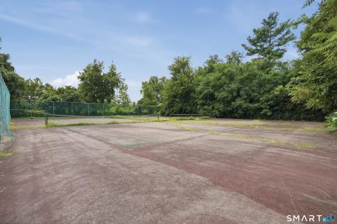 4 Clubhouse Drive Cromwell CT 06416