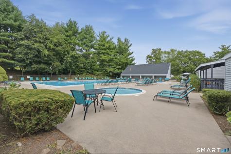4 Clubhouse Drive Cromwell CT 06416