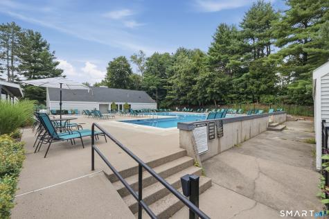 4 Clubhouse Drive Cromwell CT 06416