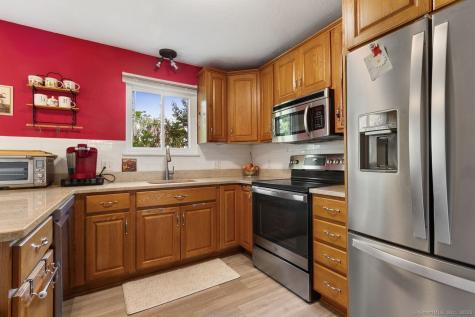 920 Heritage Village Southbury CT 06488