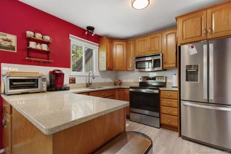 920 Heritage Village Southbury CT 06488