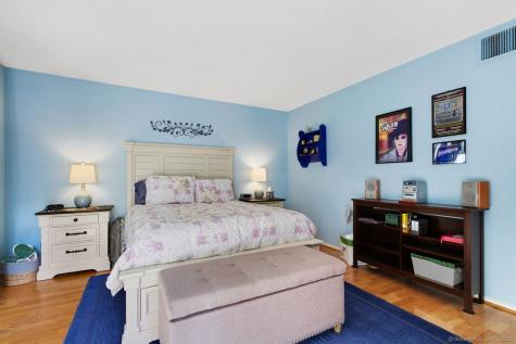 920 Heritage Village Southbury CT 06488