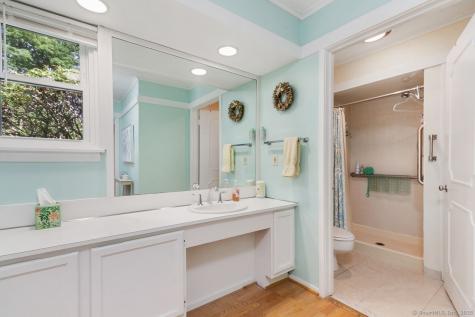 920 Heritage Village Southbury CT 06488