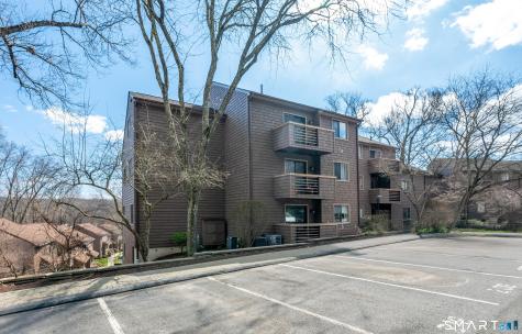 166 Old Brookfield Road Danbury CT 06811