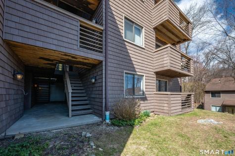 166 Old Brookfield Road Danbury CT 06811