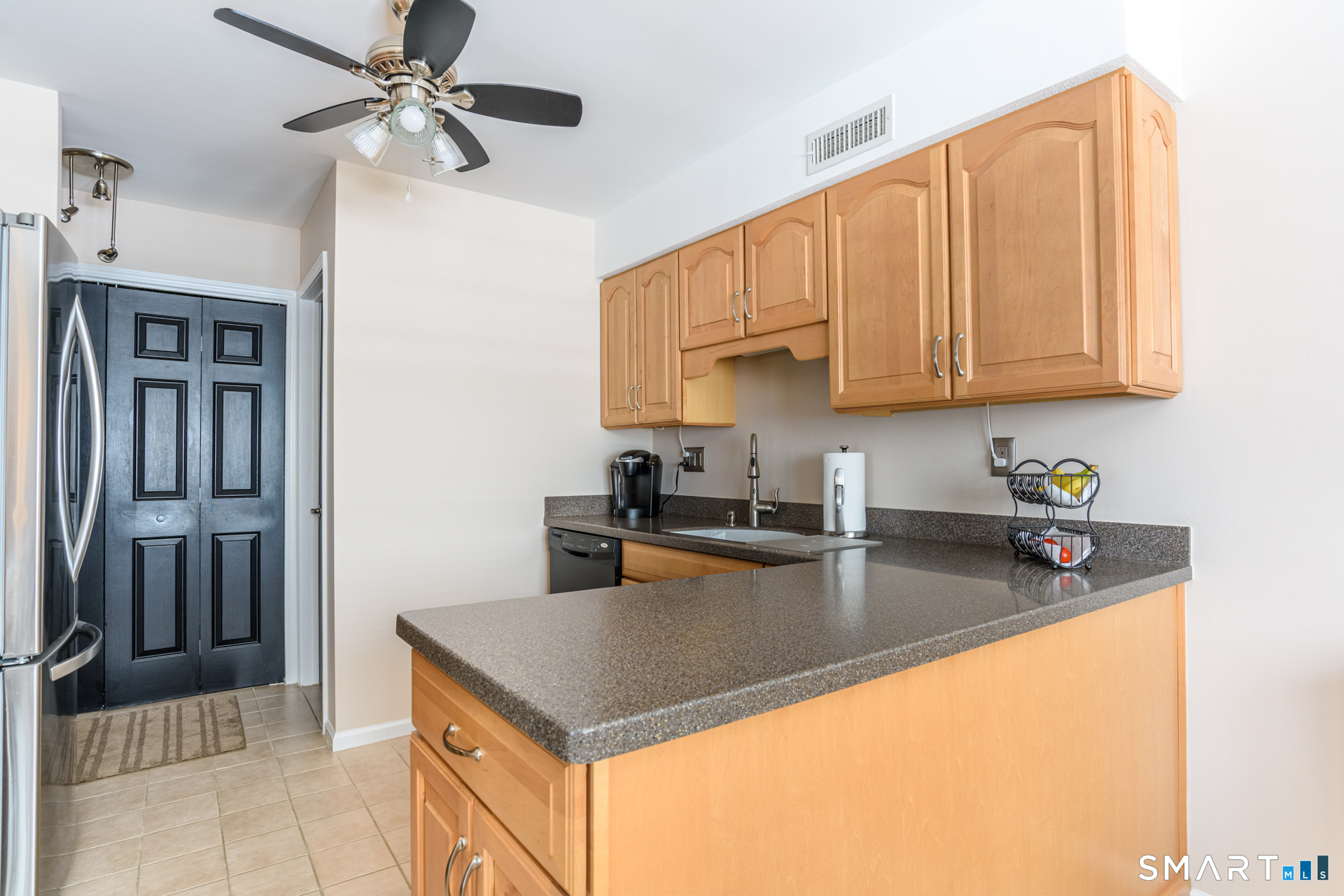 43 Country Walk Shelton CT 06484