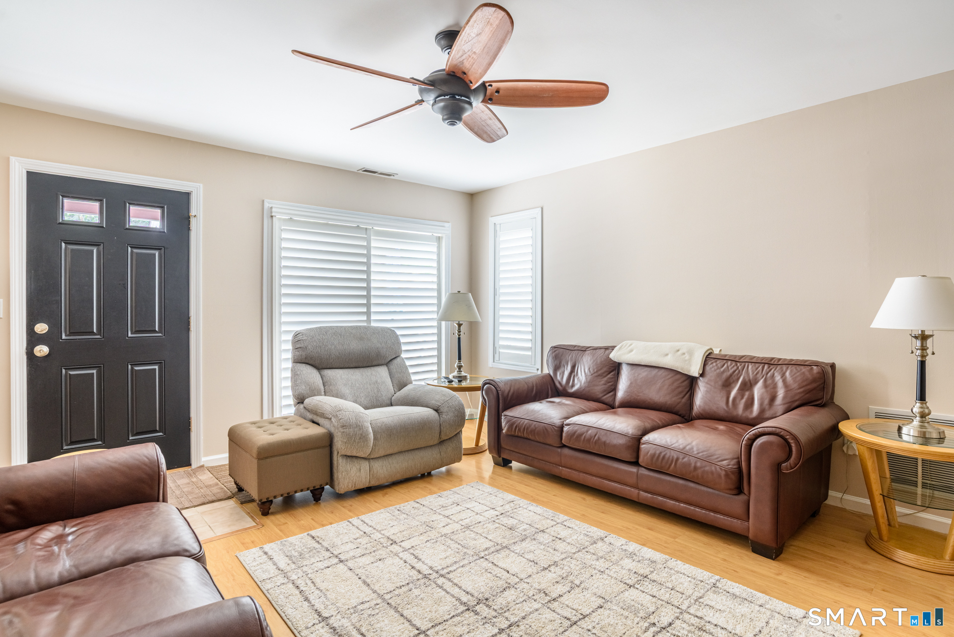 43 Country Walk Shelton CT 06484