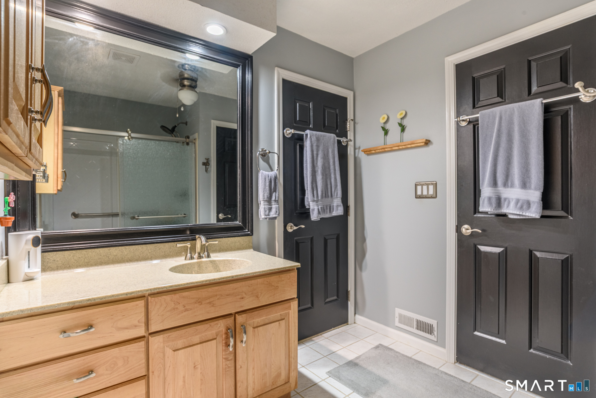 43 Country Walk Shelton CT 06484