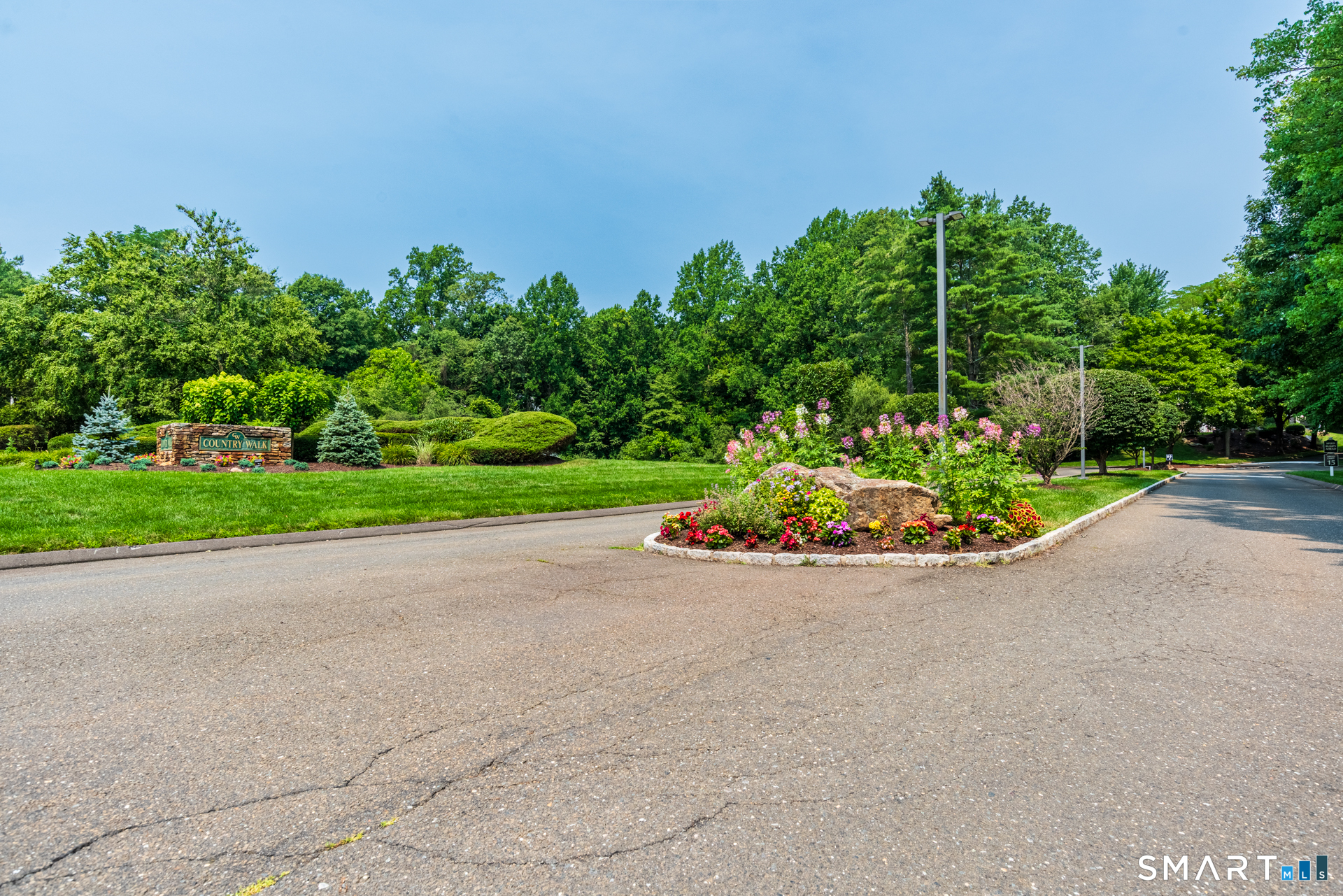 43 Country Walk Shelton CT 06484