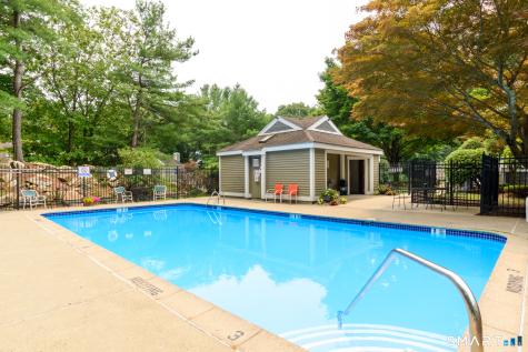 43 Country Walk Shelton CT 06484