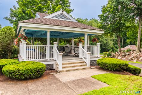 43 Country Walk Shelton CT 06484