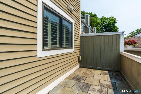 43 Country Walk Shelton CT 06484