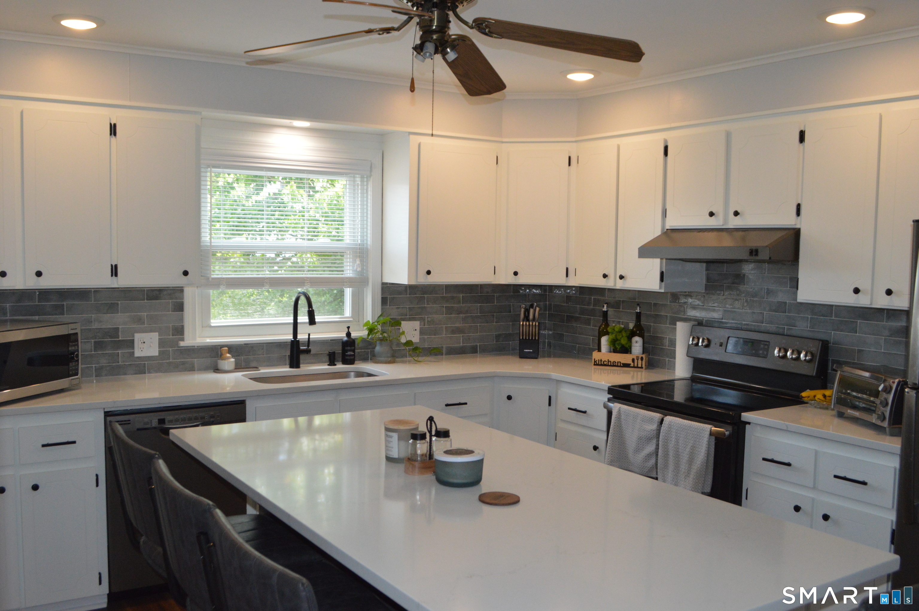 1385 Highland Avenue Waterbury CT 06708