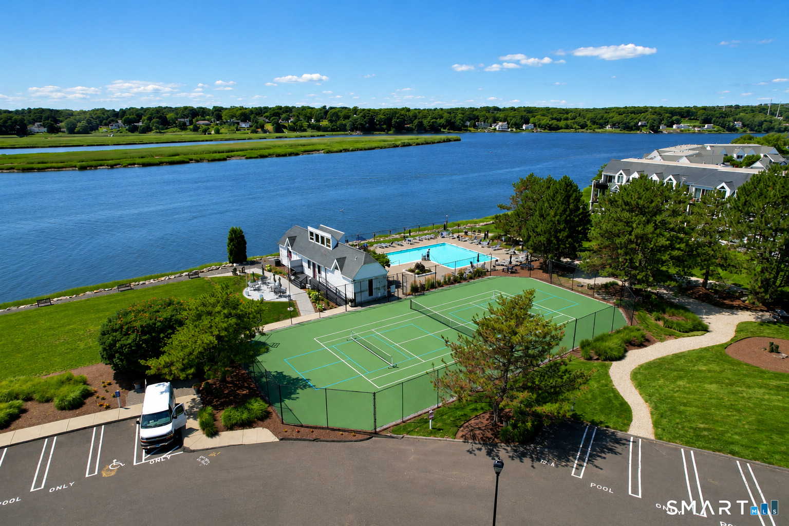 635 Popes Island Road Milford CT 06461