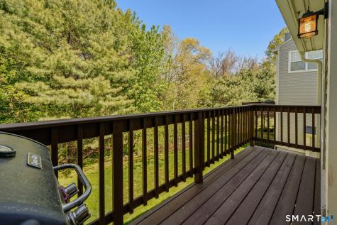 220 Algonquin Trail Trumbull CT 06611
