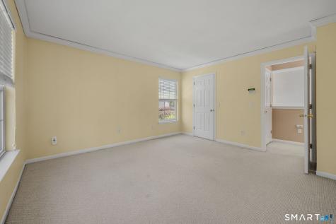 220 Algonquin Trail Trumbull CT 06611