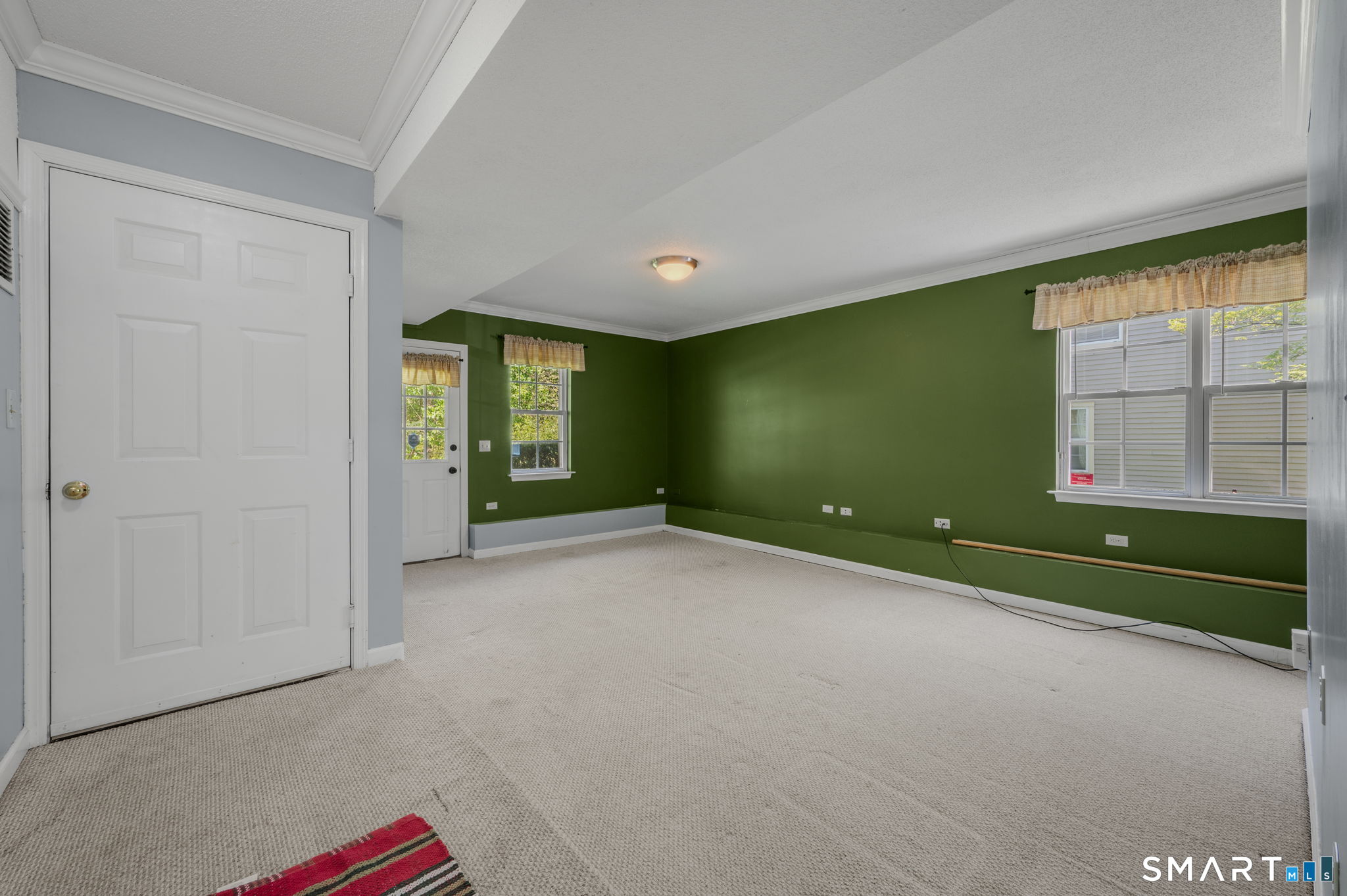 220 Algonquin Trail Trumbull CT 06611